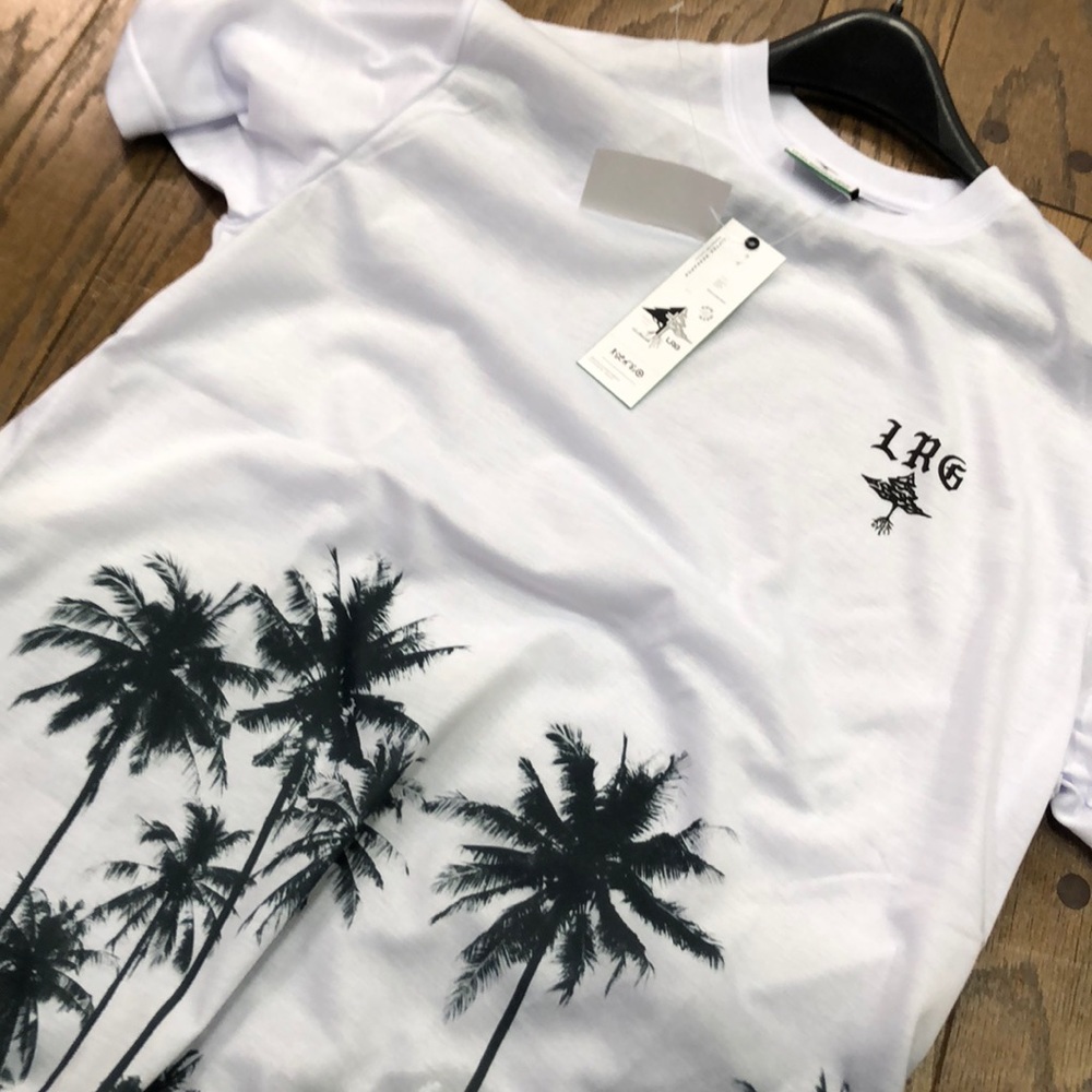 Lrg T-shirt New with tags